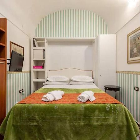 Apt 0 In The Historic Center Bari Exterior foto